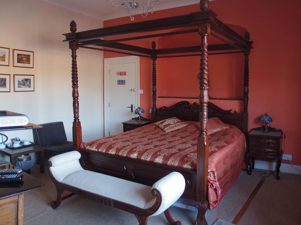 Royal Britannia Hotel Ilfracombe Room photo